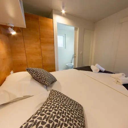 Panorma Zone A 42 * Klenovica